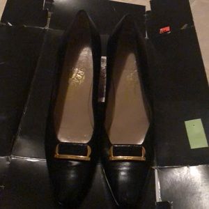 Black leather shoes Ferragamo